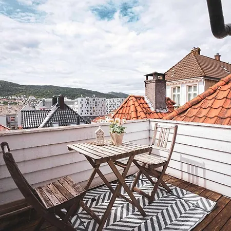 Roof Terrace 2br - Wake Up With View Μπέργκεν